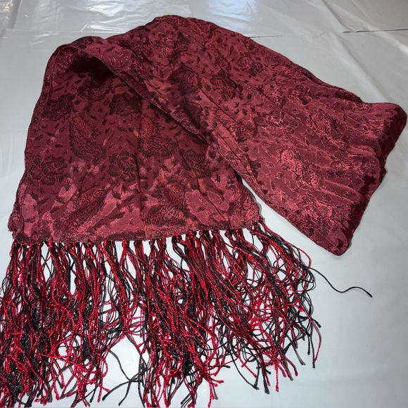 Vintage RED GLENTEX Paisley floral Print Long Scarf Rayon Black Red Long Fringe - Picture 4 of 13
